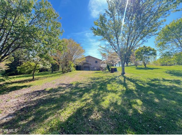 60 West School Street, Mosheim, TN 37818