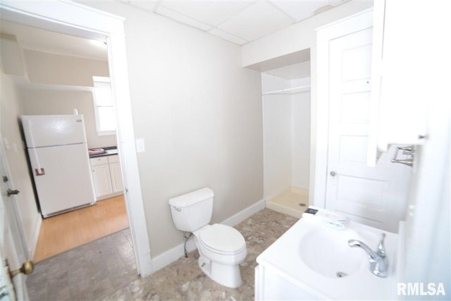 1212 GLENHURST Court, Rock Island, IL 61201