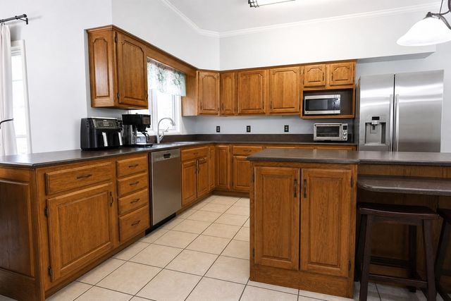 2307 Hamlin Dr, Paris, TN 38242