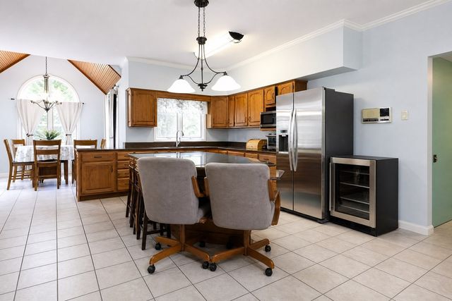2307 Hamlin Dr, Paris, TN 38242