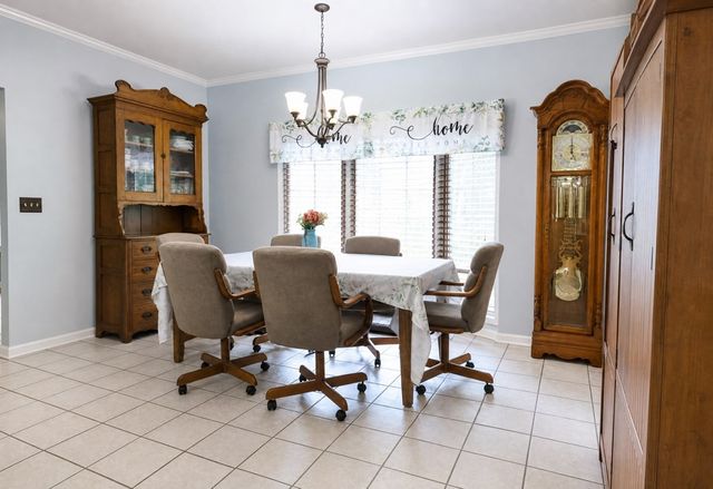 2307 Hamlin Dr, Paris, TN 38242