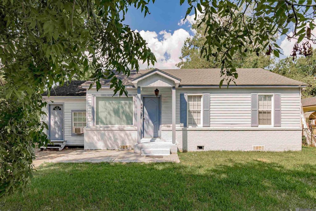 4437 Sumrall, Baton Rouge, LA 70811