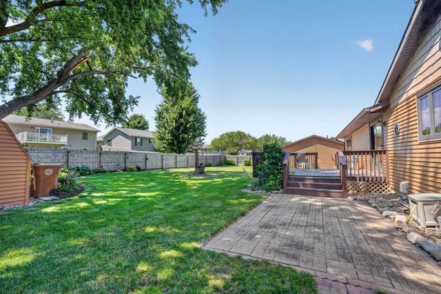 5822 Cimmarron Lane, Waterloo, IA 50701