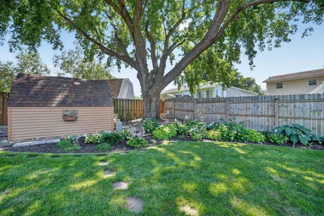 5822 Cimmarron Lane, Waterloo, IA 50701