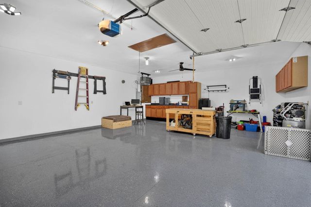 5822 Cimmarron Lane, Waterloo, IA 50701