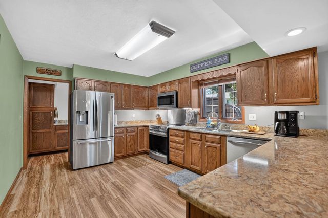5822 Cimmarron Lane, Waterloo, IA 50701