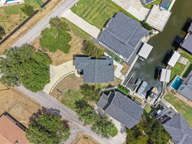 2201 Belaire DR, Granite Shoals, TX 78654