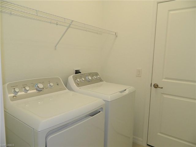 3447 Menores WAY, Fort Myers, FL 33905