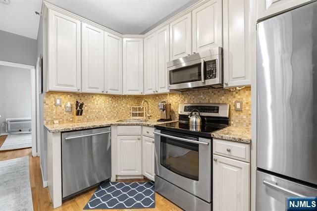 403 Monroe Street 3L, Hoboken, NJ 07030