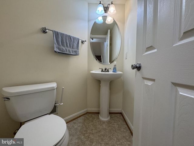 43414 NOTTINGHAM SQ, Ashburn, VA 20147