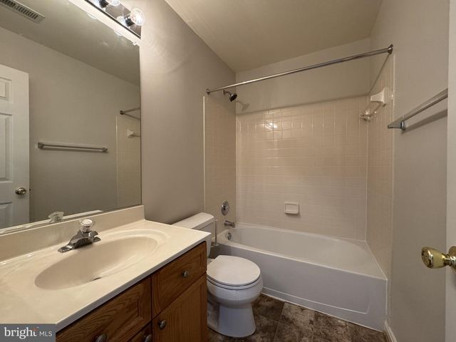 43414 NOTTINGHAM SQ, Ashburn, VA 20147