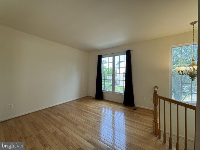 43414 NOTTINGHAM SQ, Ashburn, VA 20147