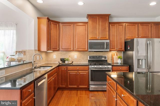 2505 SWEET CLOVER CT, Dumfries, VA 22026