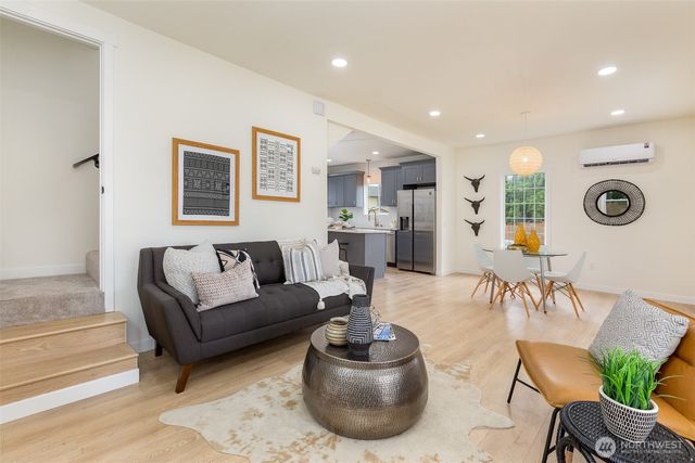 8416 Duncan Avenue S, Seattle, WA 98118