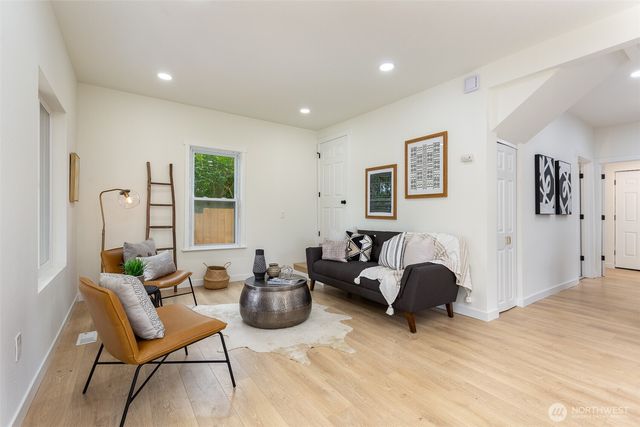 8416 Duncan Avenue S, Seattle, WA 98118