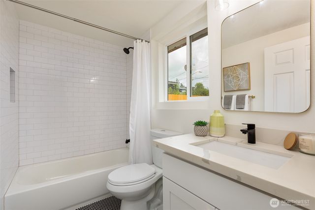 8416 Duncan Avenue S, Seattle, WA 98118