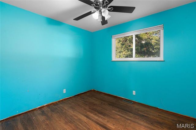 680 Crabapple Lane, Florissant, MO 63031
