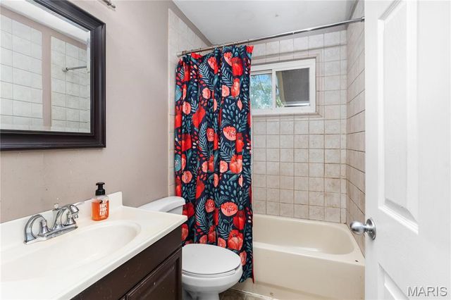 680 Crabapple Lane, Florissant, MO 63031