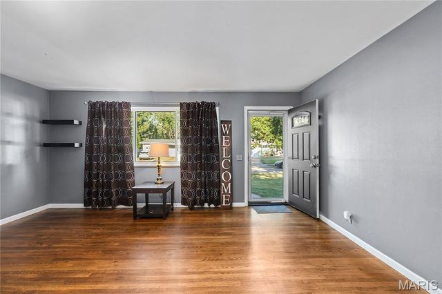 680 Crabapple Lane, Florissant, MO 63031