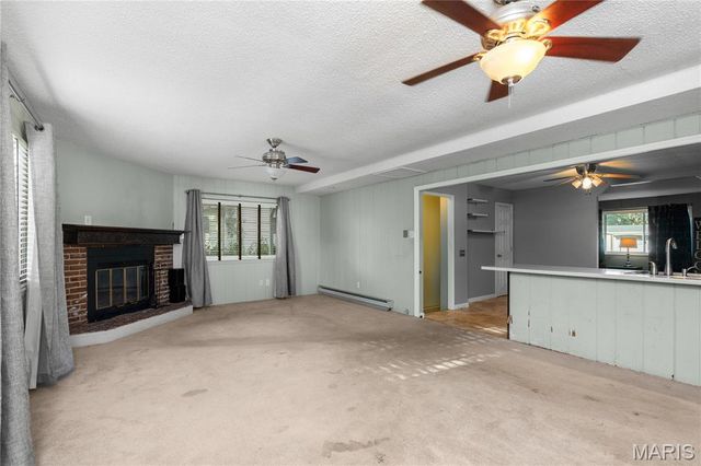 680 Crabapple Lane, Florissant, MO 63031