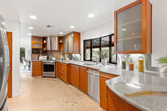 127 Devin Dr, Moraga, CA 94556