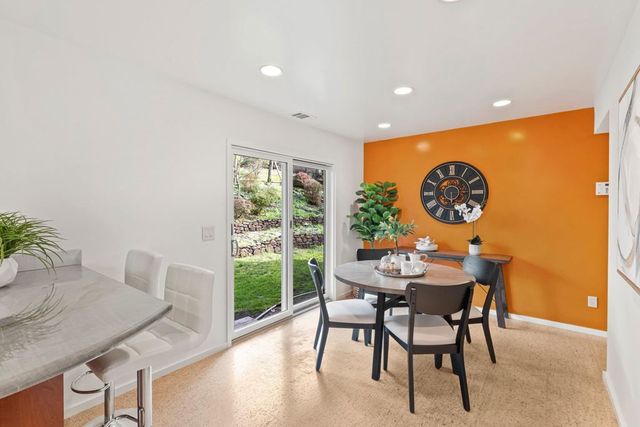 127 Devin Dr, Moraga, CA 94556