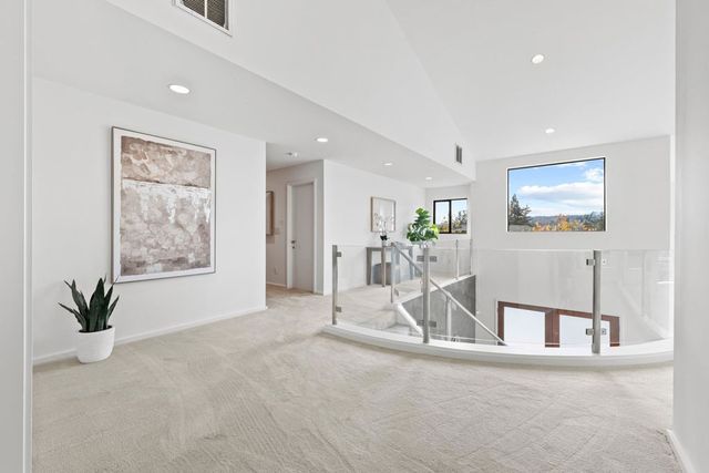 127 Devin Dr, Moraga, CA 94556