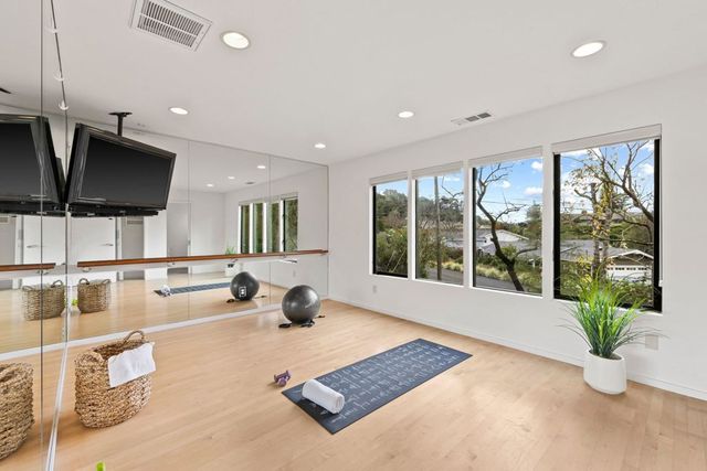 127 Devin Dr, Moraga, CA 94556