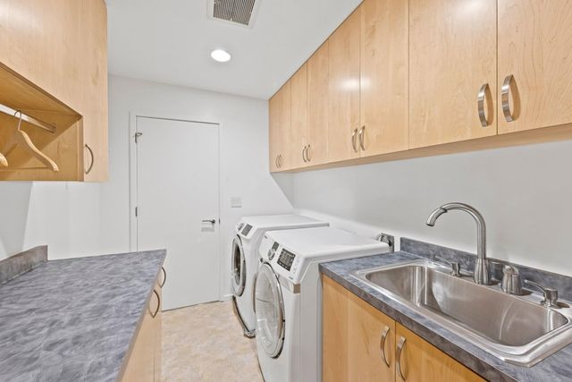 127 Devin Dr, Moraga, CA 94556