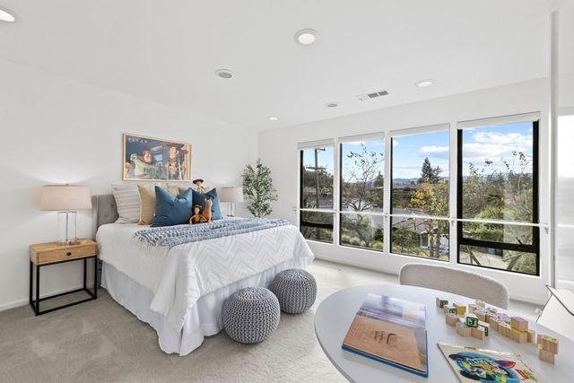 127 Devin Dr, Moraga, CA 94556