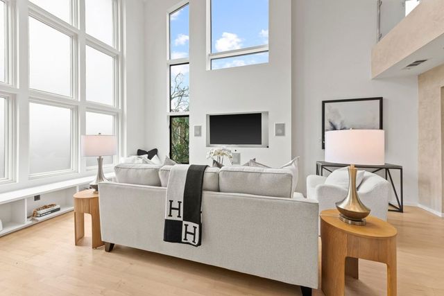 127 Devin Dr, Moraga, CA 94556