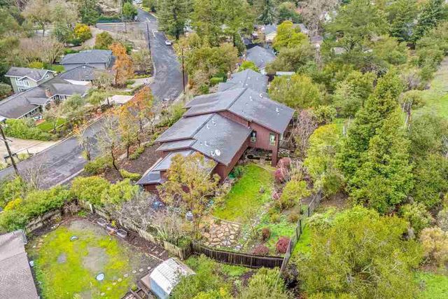 127 Devin Dr, Moraga, CA 94556