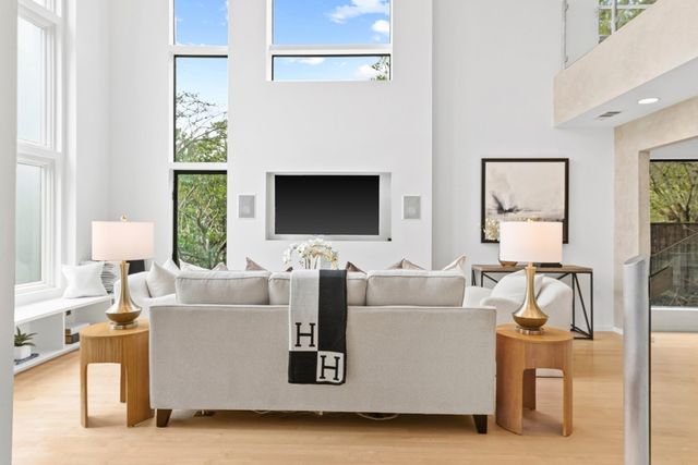 127 Devin Dr, Moraga, CA 94556