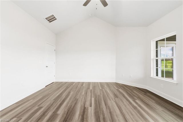 5340 Belmont Garden Drive, Walkertown, NC 27051