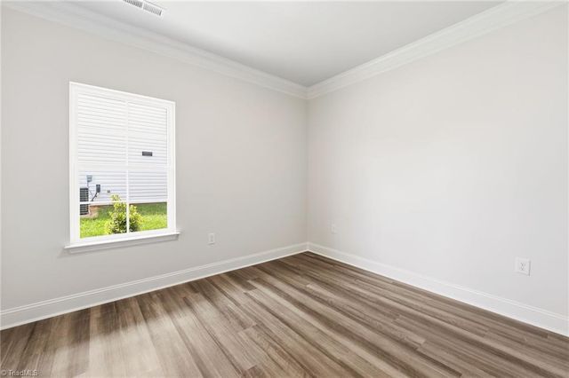 5340 Belmont Garden Drive, Walkertown, NC 27051