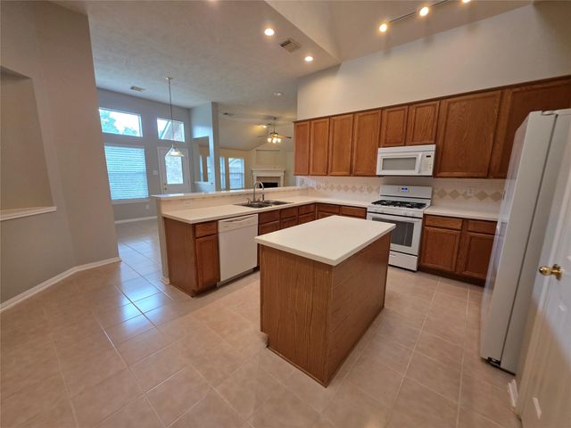 3116 Ravens Lake Circle, League City, TX 77573