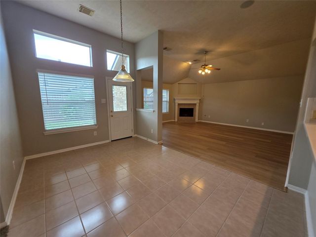 3116 Ravens Lake Circle, League City, TX 77573