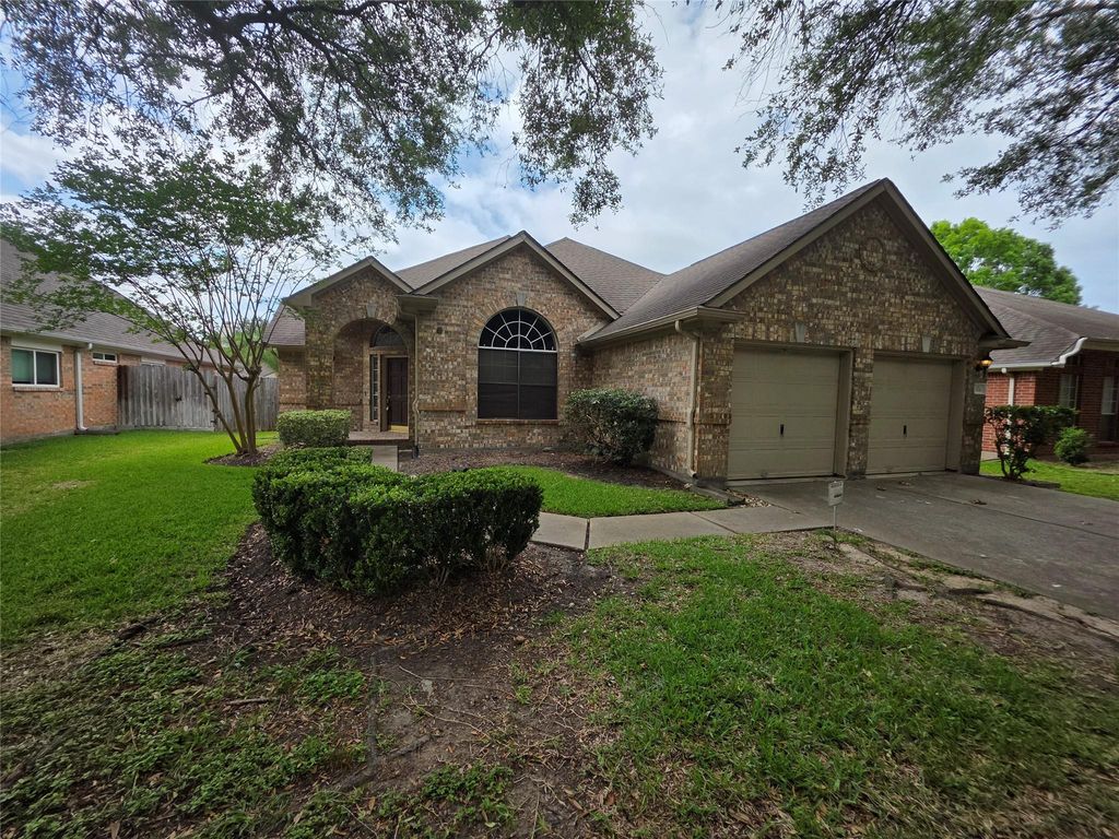 3116 Ravens Lake Circle, League City, TX 77573