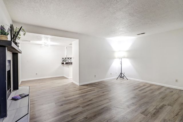 5801 Lowell Street NE UNIT 28B, Albuquerque, NM 87111