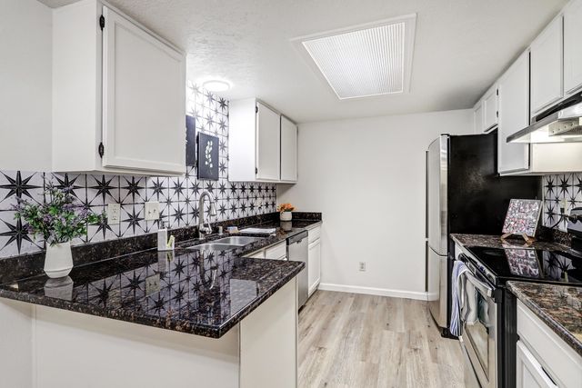 5801 Lowell Street NE UNIT 28B, Albuquerque, NM 87111