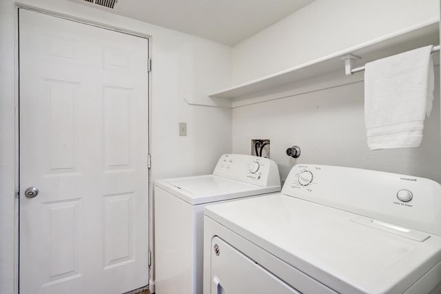 5801 Lowell Street NE UNIT 28B, Albuquerque, NM 87111