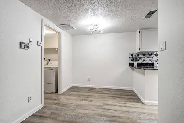 5801 Lowell Street NE UNIT 28B, Albuquerque, NM 87111