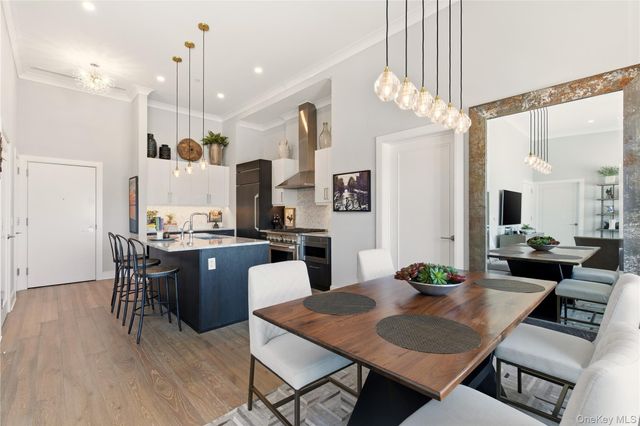 100 Garvies Point Road 1033, Glen Cove, NY 11542