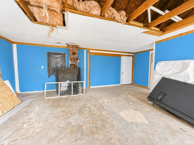 2015 McKinley Street, Anderson, IN 46016