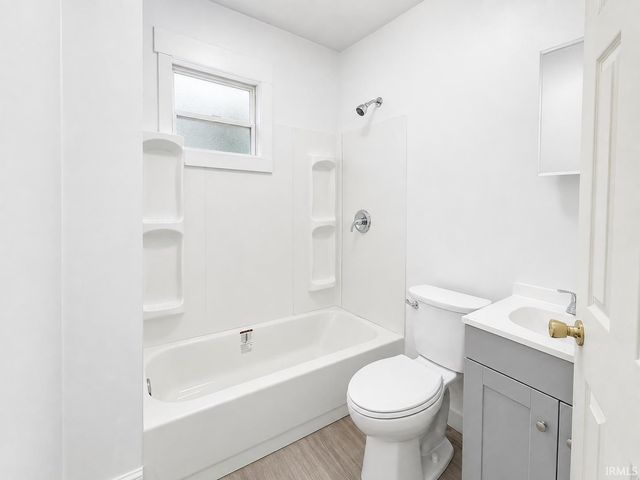 2015 McKinley Street, Anderson, IN 46016