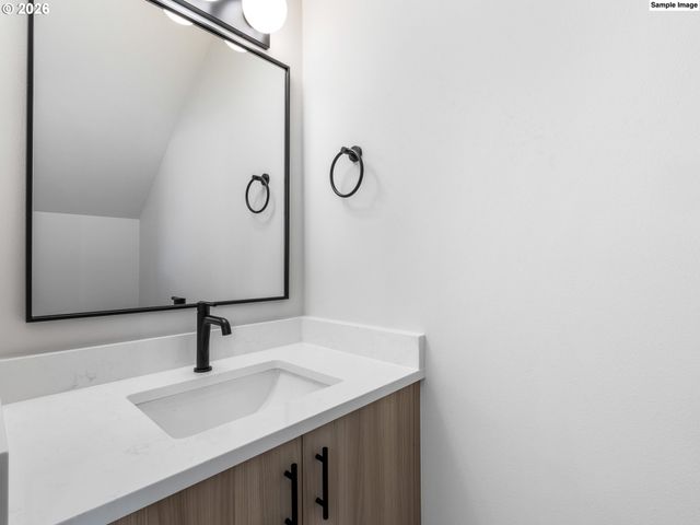 7564 Sw 31st Ave, Portland, OR 97219