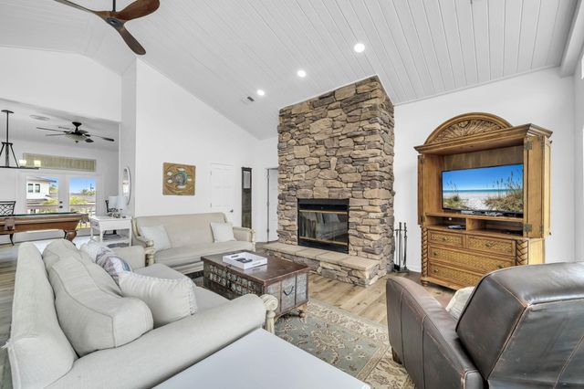 621 Choctaw Drive, Destin, FL 32541