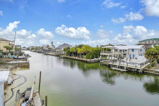 621 Choctaw Drive, Destin, FL 32541