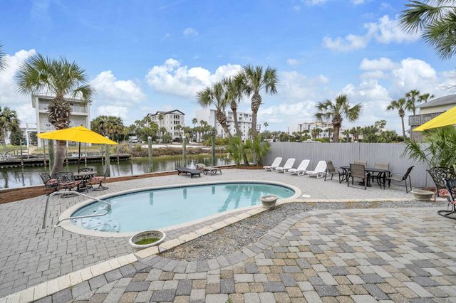 621 Choctaw Drive, Destin, FL 32541