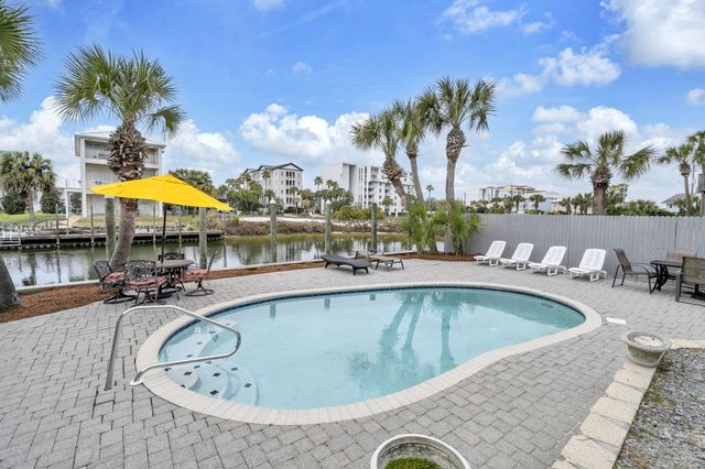 621 Choctaw Drive, Destin, FL 32541